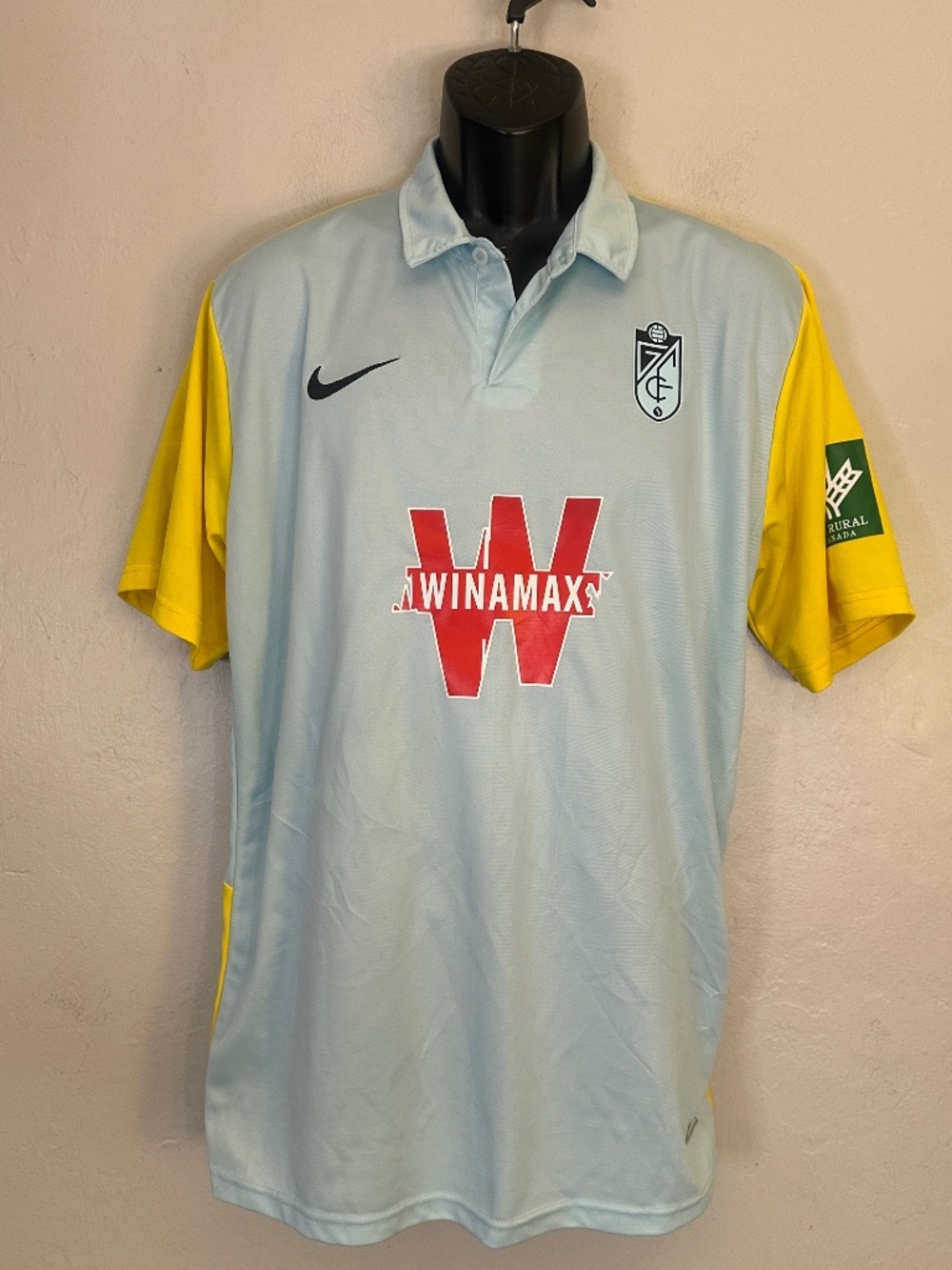Granada CF NIke Soccer Jersey XXL runs small Gently worn Drifit polyester